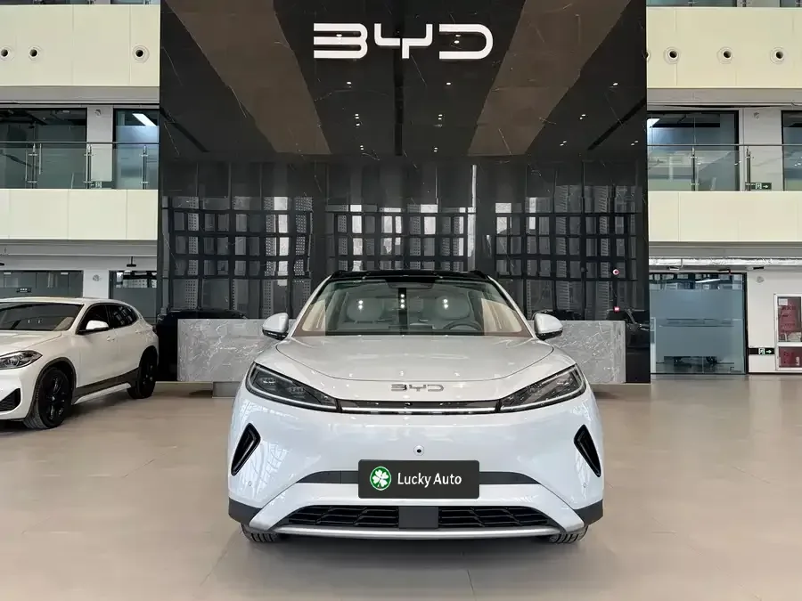 BYD Sealion 05 EV Silver 02 Silver exterior